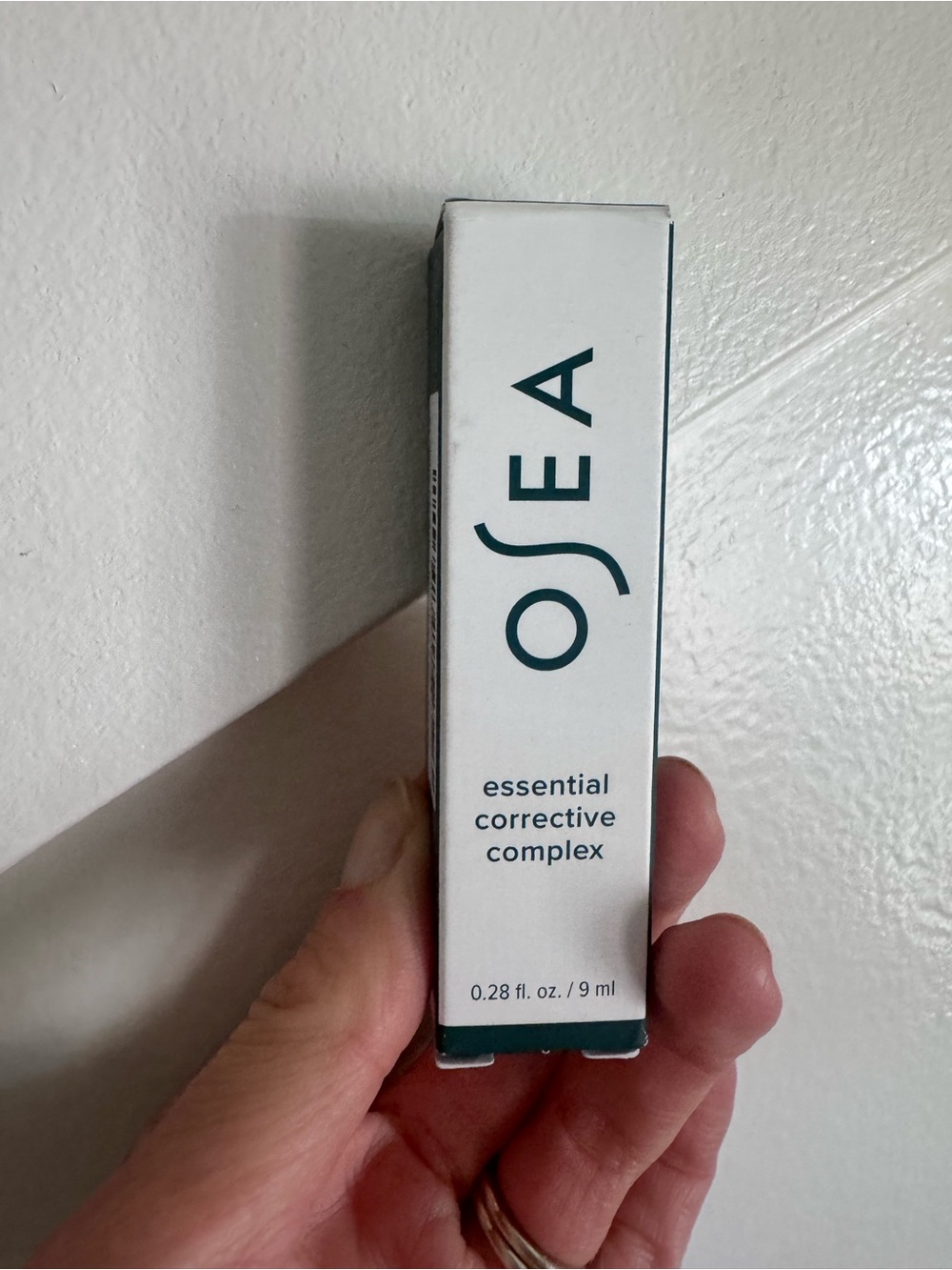 Osea Essential Corrective Complex